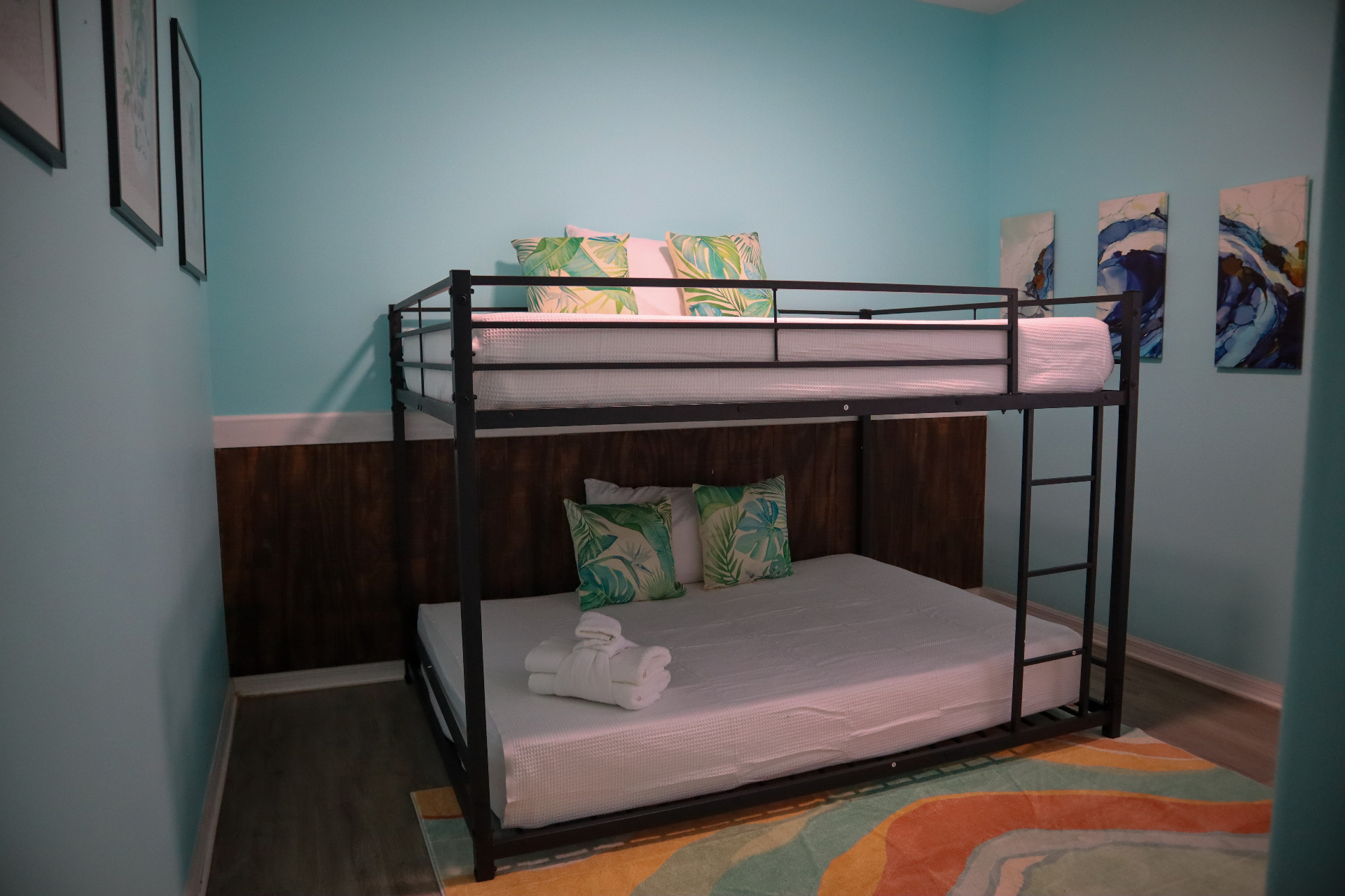 Aqua Bunk Room